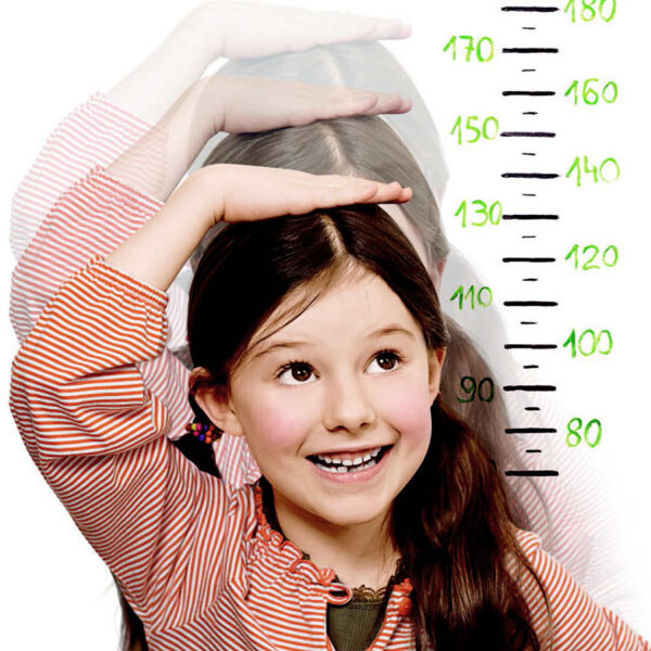 Kind vor Messskala